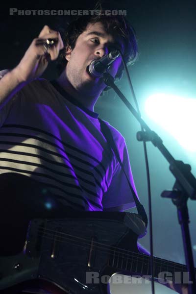 THE VACCINES - 2011-03-09 - PARIS - Nouveau Casino - Justin Hayward-Young